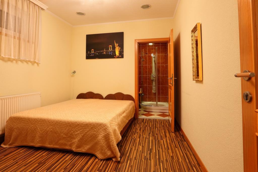 凯奇凯梅特 Napfeny Panzio Es Rendezvenyhaz酒店 客房 照片